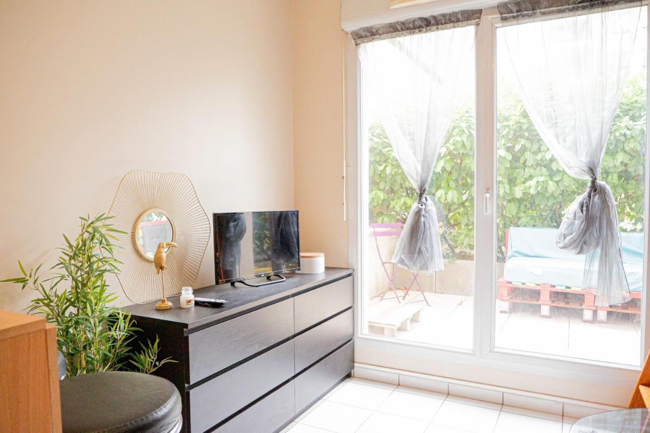 Charming Studio Near Jean Mace Daire Lyon Dış mekan fotoğraf