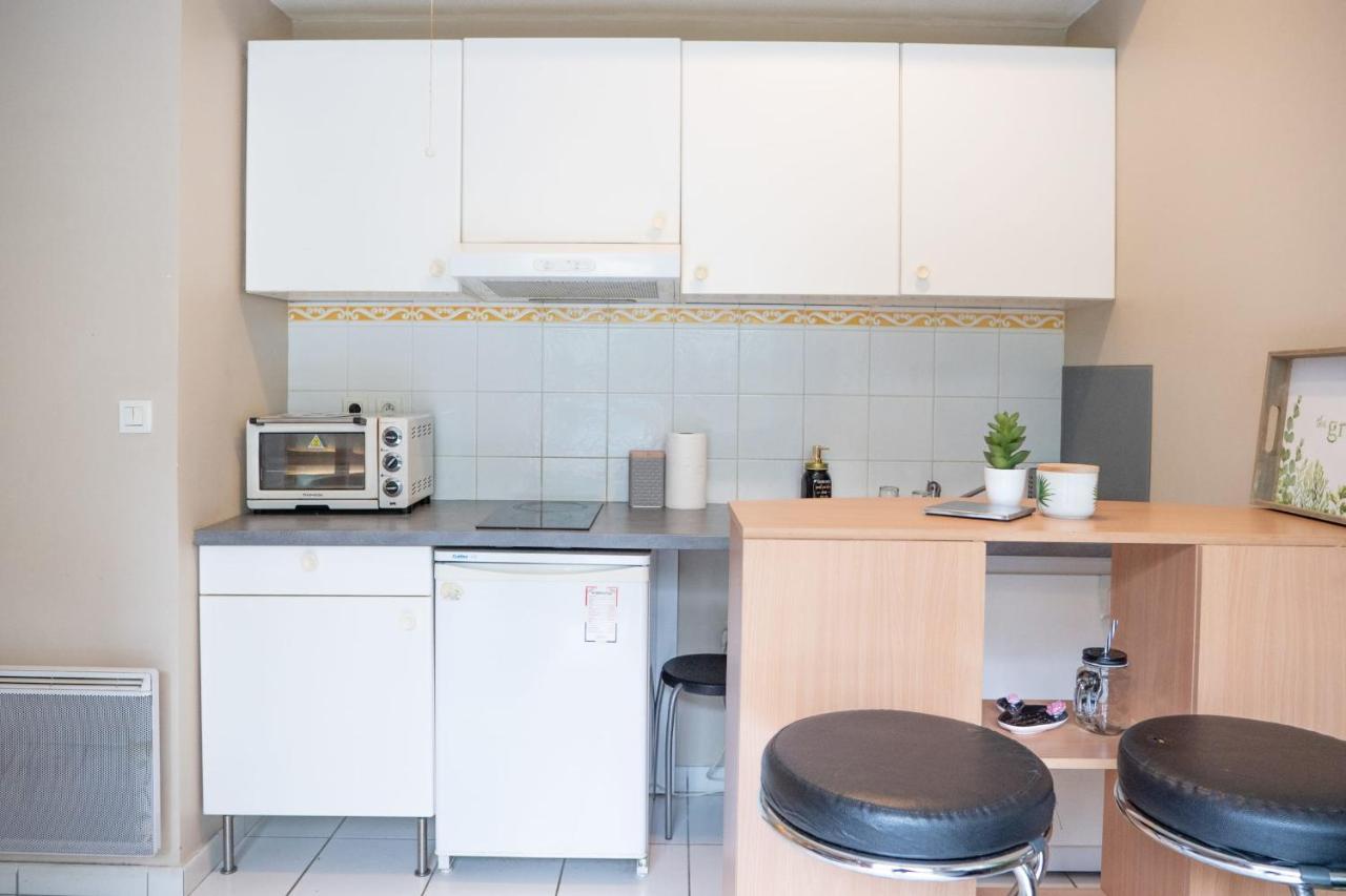 Charming Studio Near Jean Mace Daire Lyon Dış mekan fotoğraf